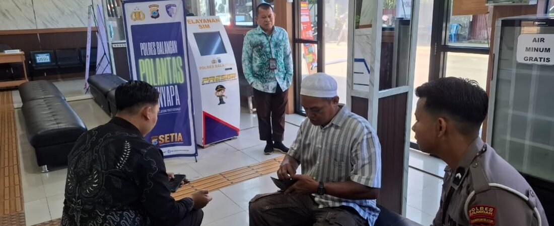 POLANTAS MENYAPA DI BIDANG REGIDENT, SAT LANTAS POLRES BALANGAN EDUKASI MASYARAKAT