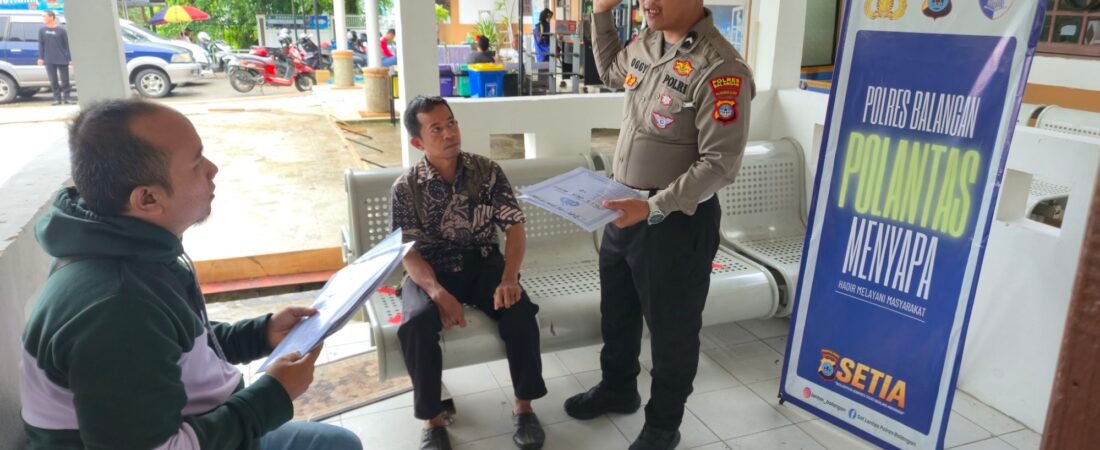 POLANTAS MENYAPA DI BIDANG REGIDENT, SAT LANTAS POLRES BALANGAN DEKATKAN PELAYANAN DAN EDUKASI KEPADA MASYARAKAT