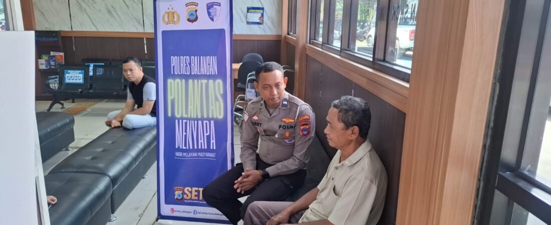 POLANTAS MENYAPA DI BIDANG REGIDENT, SAT LANTAS POLRES BALANGAN DEKATKAN DIRI DENGAN MASYARAKAT