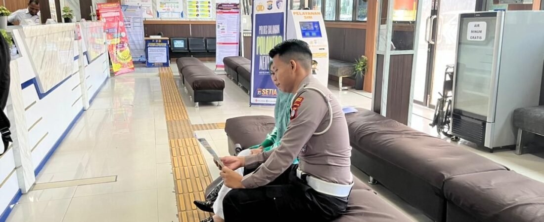 Polantas Menyapa, Sat Lantas Polres Balangan Tingkatkan Pelayanan Regident kepada Masyarakat
