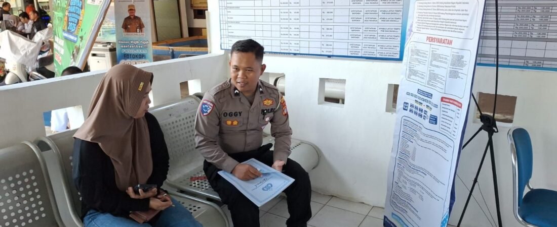 Sat Lantas Polres Balangan Gelar Kegiatan Polantas Menyapa di Bidang Regident
