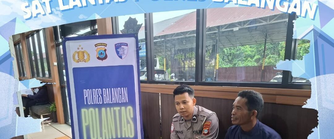 POLANTAS MENYAPA DI BIDANG REGIDENT, SAT LANTAS POLRES BALANGAN BERIKAN EDUKASI DAN PELAYANAN HUMANIS