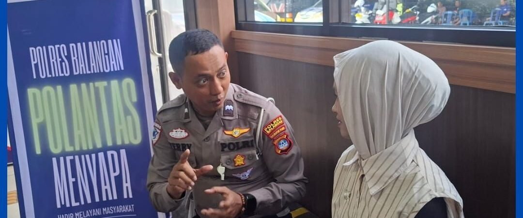 POLANTAS MENYAPA DI BIDANG REGIDENT, SAT LANTAS POLRES BALANGAN BERIKAN EDUKASI DAN PELAYANAN HUMANIS